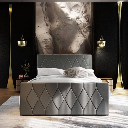 Łóżko tapicerowane Tifton 160x200 jasny szary z pojemnikiem w nowoczesnym stylu z charakterystycznym wezgłowiem oraz z zanóżkiem wykończone kryształkami