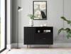 Komoda z szufladami Sula 107 cm czarna elegancka i funkcjonalna komoda z ozdobnym ryflowanym frontem wzbogacona o metalowe uchwyty