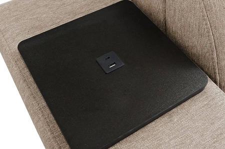 Narożnik z funkcją spania Tesalia VIII miodowy lewostronny komfortowy narożnik do salonu z innowacyjną funkcją przesuwanego oparcia