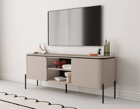 Szafka RTV Belle 163 cm ciemny beżowy elegancka szafka pod telewizor o zaokrąglonym kształcie wsparta na metalowych czarnych nogach