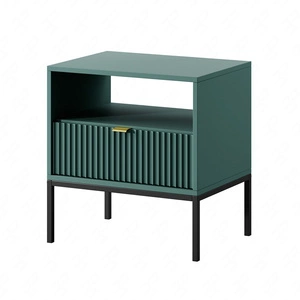 Szafka nocna z szufladą Lovro pastelowy zielony gustowny ryflowany dekor idealna szafka do sypialni złoty uchwyt krawędziowy