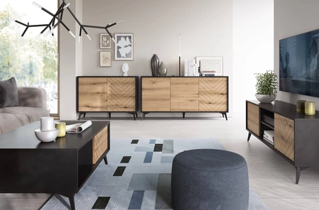 Komoda Gusto 154 cm czarna / dąb evoke funkcjonalna idealna do wnętrz w stylu nowoczesnym klasycznym i skandynawskim