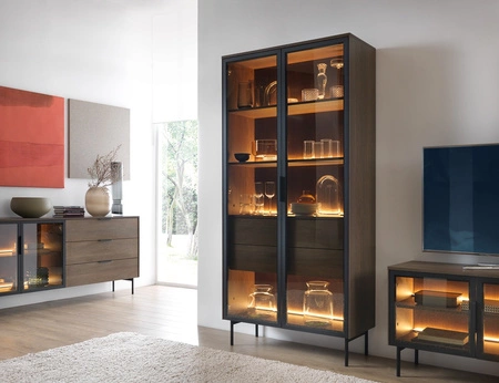 Witryna Lumi 92 cm dąb dunin designerska witryna szkło antisol wewnętrzne szuflady z systemem push to open oświetlenie LED