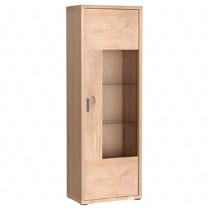 Witryna Grand 68 cm dąb cremona elegancka i funkcjonalna witryna z zaoblonymi detalami elementy z bezpiecznego szkła metalowy uchwyt