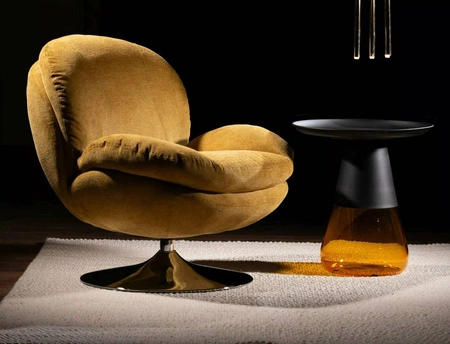 Fotel Brigitte żółty funkcjonalny oraz nowoczesny fotel obrotowy z chromowaną podstawą komfortowy podczas wypoczynku