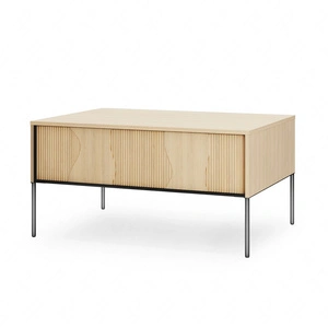 Stolik kawowy Flow dąb vincenza bielona prosta forma designerski front stolika nadaje nowoczesności wysoka metalowa podstawa