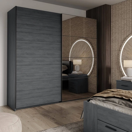 Szafa przesuwna Galaxy 221 cm dąb carbon pojemna szafa z lustrem w nowoczesnej formie wyposażona w aluminiowe prowadnice drzwi