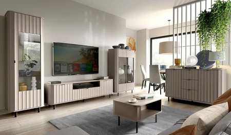 Szafka RTV Novado 137 cm clay grey stylowy design szafki z dekoracyjnym frezowanym frontem kontrastowe czarne dodatki