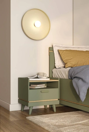 Szafka nocna Scandia zielona / dąb olejowany nowoczesny design szafki z szufladą osadzonej na wysokich nogach idealna do sypialni