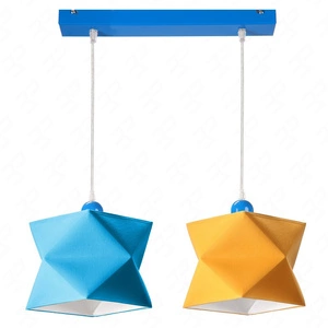 Lampa wisząca podwójna Quasar designerska lampa sufitowa do pokoju dziecięcego lub niemowlęcego z kolorowymi abażurami i niebieską metalową podstawą