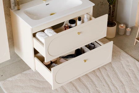 Szafka pod umywalkę Donna Sand 80 cm beżowa elegancka szafka wisząca z dekoracyjnym obłym frezowaniem złote uchwyty wykonane z metalu