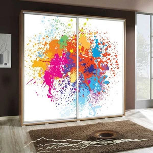 Szafa przesuwna Artistino 205 cm z grafiką art korpus szafy w kolorze dąb catania wykonany z płyty o grubości 22mm