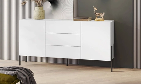 Komoda z szufladami Jukon 184 cm biała elegancka forma mebla w nowoczesnym stylu system otwierania push to open metalowe czarne nogi