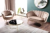 Sofa Camellia beżowa prosta i stylowa sofa wpisująca się w każdą aranżację sofa muszelka ze złotymi nogami