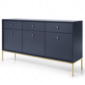 Komoda z szufladami Mono 154 cm granatowa minimalistyczny design stylowy uchwyt prosta forma wzbogacona o metalowe złote elementy