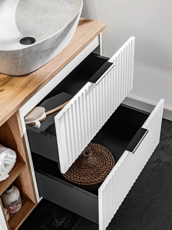 Szafka pod umywalkę Adeel 60 cm biała starannie wykonana szafka odporna na działanie wilgoci pionowe ryflowania na frontach