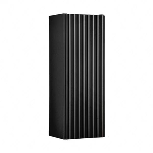 Szafka łazienkowa wisząca Nova 20 cm czarna wąska szafka odporna na działanie wilgoci doskonale dopełni aranżację ryflowany front