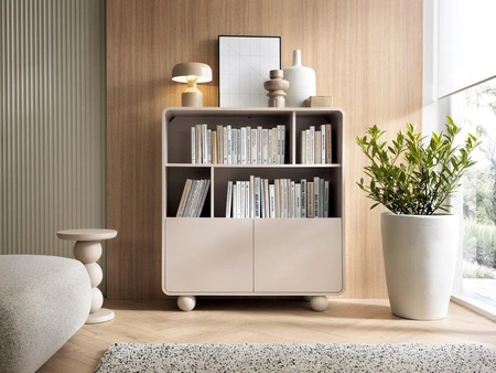 Regał Bion 108 cm beżowy nowoczesny design stonowana kolorystyka designerski zaokrąglony kształt bryły stylowe nogi w kształcie kul
