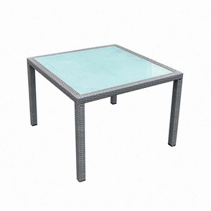 Stół ogrodowy Eccellente 100x100 cm szary lekka konstrukcja stolika idealny na taras elegancki design wykonanie z technoranttanu