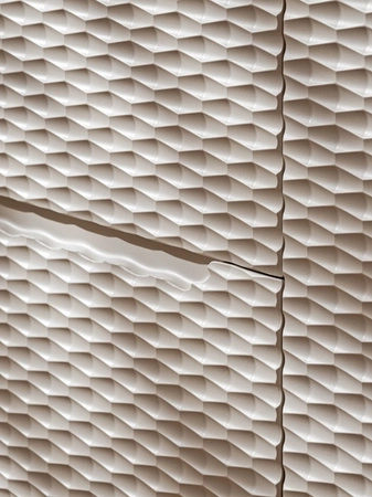 Szafka łazienkowa wisząca Ocean 30 cm dąb olejowany / beżowy stylowa szafka pod blat oryginalne poziome ryflowanie w kształcie fal