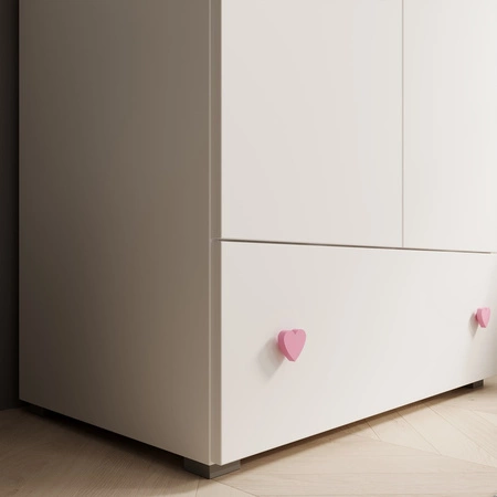 Szafa dwudrzwiowa Emily 80 cm biała niezwykle praktyczna szafa do pokoju dziecięcego z różowymi uchwytami w kształcie serca