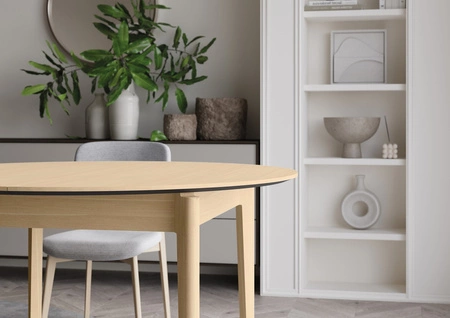 Stół okrągły rozkładany Plot 90 cm dąb jasny funkcjonalny stół o niewielkich rozmiarach idealnie dopasuje się do mniejszych wnętrz