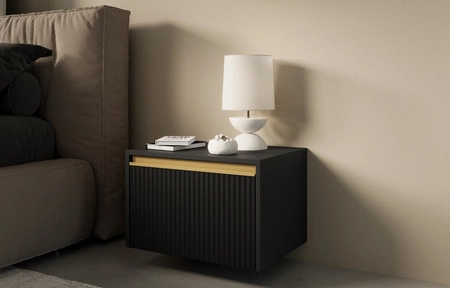 Szafka nocna z szufladą Imperial czarna z możliwością podwieszenia modna szafka do sypialni z eleganckim frezowanym frontem