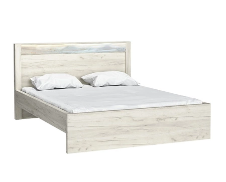 Zestaw mebli do sypialni Indiana jesion jasny wyszukana stylistyka mebli ozdobna deska na frontach oświetlona LED subtelne srebrne uchwyty