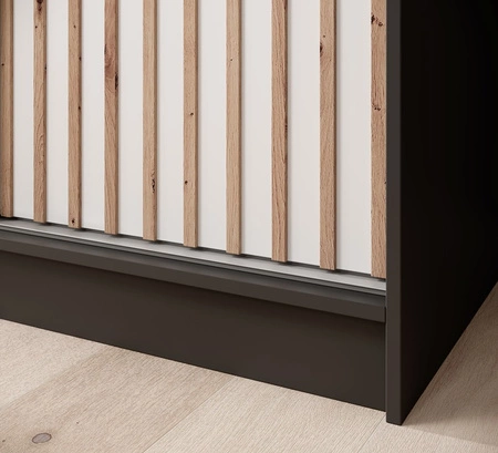 Szafa przesuwna z lustrem Ida 200 cm czarny / biały stylowe lamele zdobiące drzwi szafy wnętrze wyposażone w pojemne szuflady