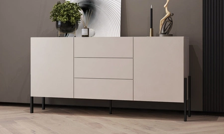 Komoda z szufladami Jukon 184 cm beżowa elegancka forma mebla w nowoczesnym stylu system otwierania push to open metalowe czarne nogi