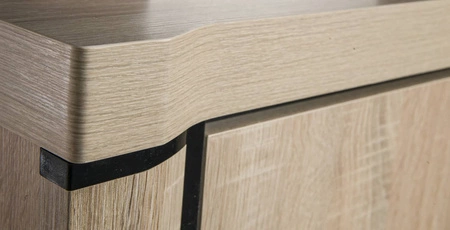 Witryna Dallas 58 cm dąb sonoma / czarny stylowa witryna z szufladami do salonu elementy z bezpiecznego szkła stylowe czarne uchwyty