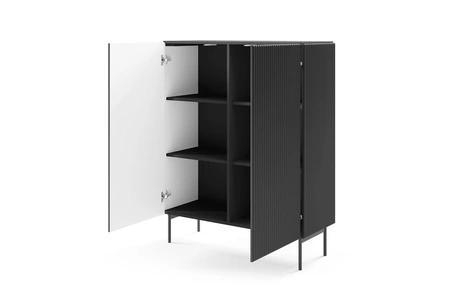 Komoda wysoka Muti 99 cm czarna designerska komoda z efektownym ryflowaniem na frontach i korpusie system otwierania push to open