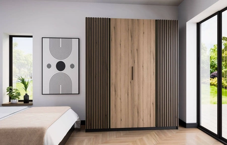 Szafa Kastano XI 200 cm czarny / dąb evoke nowoczesny design drzwi szafy ozdobione czarnymi lamelami stylowe uchwyty krawędziowe