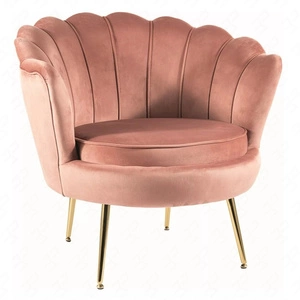 Fotel Camellia antyczny róż odporny na zaciągnięcia i zadrapania komfortowy podczas wypoczynku fotel muszelka ze złotymi nogami