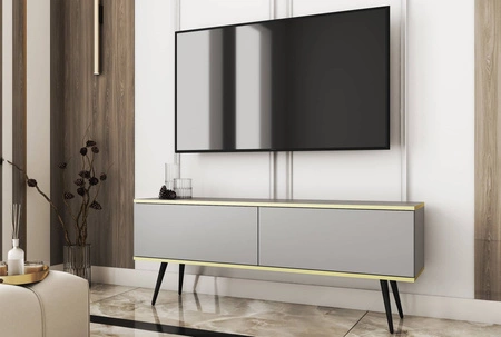 Szafka RTV Luxury 135 cm szara elegancki design korpus zwieńczony złotą listwą szafka wsparta na czarnych metalowych nogach