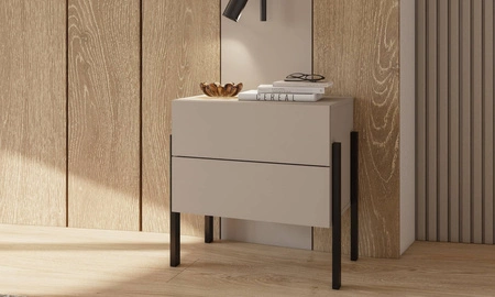 Szafka nocna Jukon S 55 cm beżowa z szufladami elegancka forma mebla w nowoczesnym stylu system otwierania push to open metalowe czarne nogi