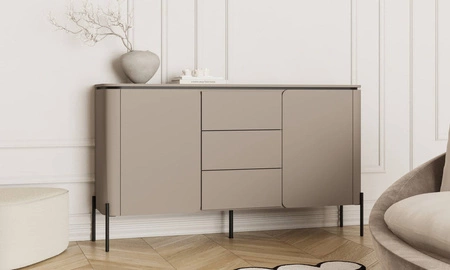 Komoda z szufladami Belle 163 cm ciemny beżowy elegancka komoda o zaokrąglonym kształcie system otwierania push to open metalowe czarne nogi