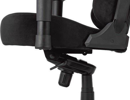 Fotel gamingowy Altimus Pro czarny wygodne siedzisko wykonane z trwałej alcantary regulowane podłokietniki i oparcie stabilny stelaż