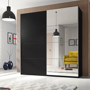 Szafa przesuwna Beta 200 cm czarna pojemna szafa z lustrem świetnie sprawdzi się w pomieszczeniach o każdej wielkości