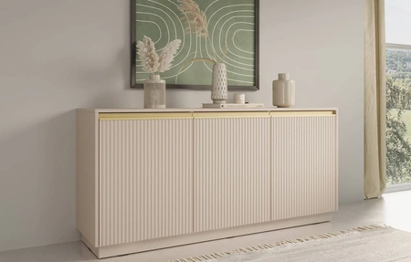 Komoda Imperial 154 cm beżowa nowoczesny design elegancka komoda z frezowanymi frontami i uchwytami w kolorze szczotkowanego złota