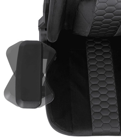 Fotel gamingowy Altimus Pro czarny wygodne siedzisko wykonane z trwałej alcantary regulowane podłokietniki i oparcie stabilny stelaż