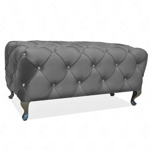 Puf Hesta 100 cm szary idealny podnóżek odporny na zaciągnięcia i zadrapania pufa do siedzenia sprawdzi się jako ławka tapicerowana pikowane elementy z kryształkami