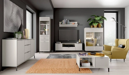 Komoda z szufladami Linka 165 cm beżowa elegancki design geometrczny kształt bryły osadzony na metalowych nogach gustowny ryflowany front