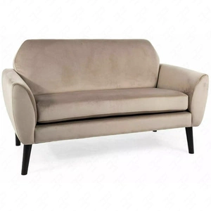 Sofa Mena ciemny beżowy prosta i stylowa sofa wpisująca się w każdą aranżację sofa z drewnianymi nogami