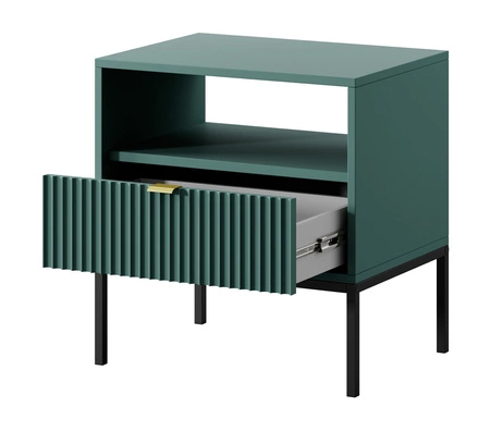 Szafka nocna z szufladą Lovro pastelowy zielony gustowny ryflowany dekor idealna szafka do sypialni złoty uchwyt krawędziowy