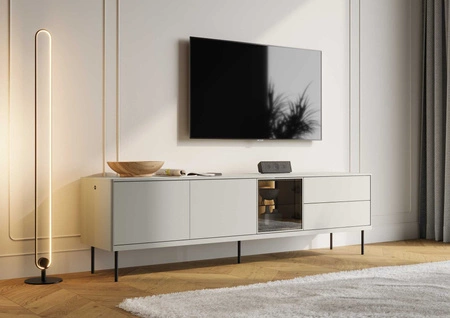 Szafka RTV Epiro 194 cm beżowy / dąb ciemny elegancki design szafki z przeszklonym frontem osadzona na metalowych wysokich nogach