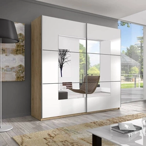 Szafa przesuwna Beta 200 cm san remo jasny / biała pojemna szafa z lustrem świetnie sprawdzi się w pomieszczeniach o każdej wielkości