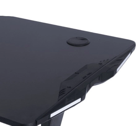 Biurko gamingowe Zone czarne efektowny design stabilna metalowa konstrukcja wzbogacona o oświetlenie LED blat pokryty karbonem