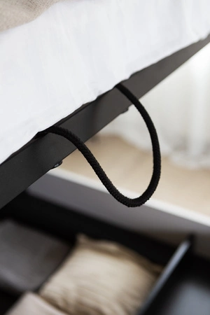 Zestaw mebli do sypialni Gris szary / czarny / dąb natura nowoczesna konstrukcja mebli z klimatycznym oświetleniem subtelne uchwyty