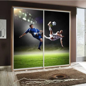 Szafa przesuwna Artistino 205 cm z grafiką piłkarze II korpus szafy w kolorze dąb catania wykonany z płyty o grubości 22mm